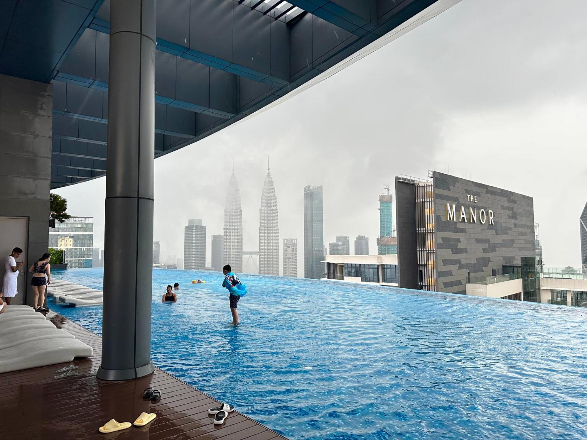Eaton Service Apartment At Klcc Kuala Lumpur Luaran gambar